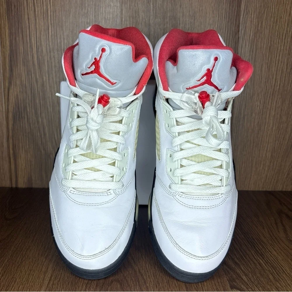 Air Jordan 5 Retro “Fire Red” 2020 Nike Air Silver Tongue Men’s 10.5